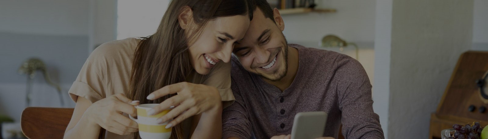 ejecutiva con cuentas de ahorro para empresas