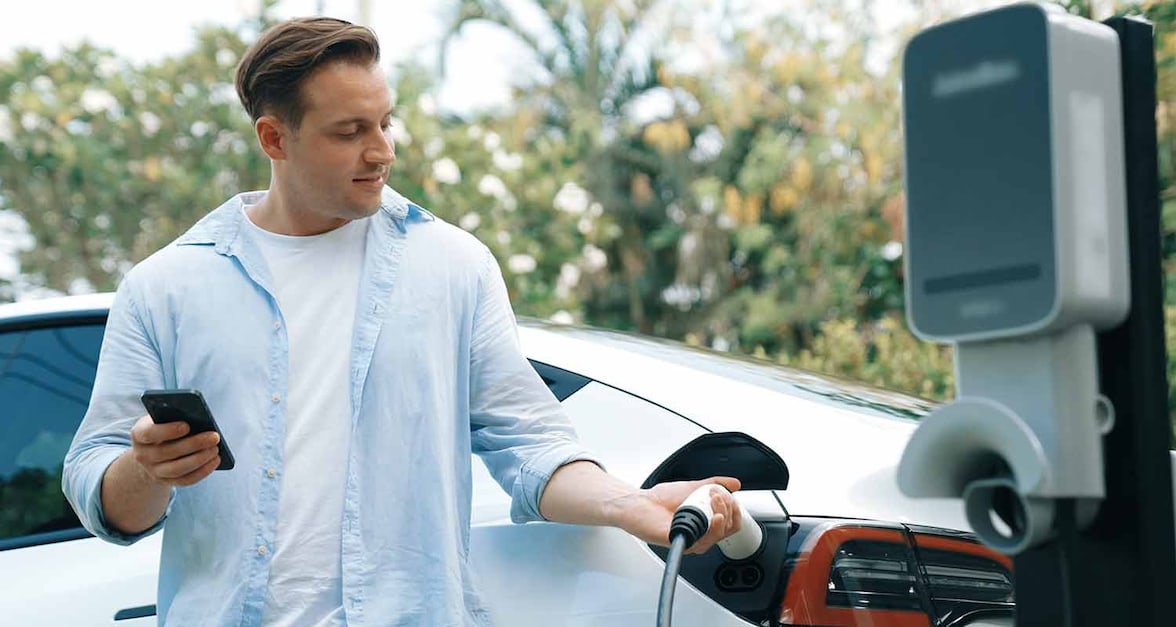 Diferencias entre los carros a gasolina, híbridos y eléctricos