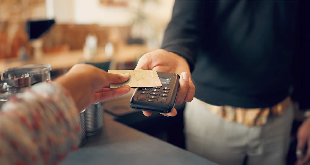 ¿Qué es una tarjeta de crédito y cómo funciona?