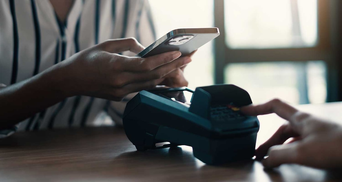 ¿Cómo pagar con el celular?